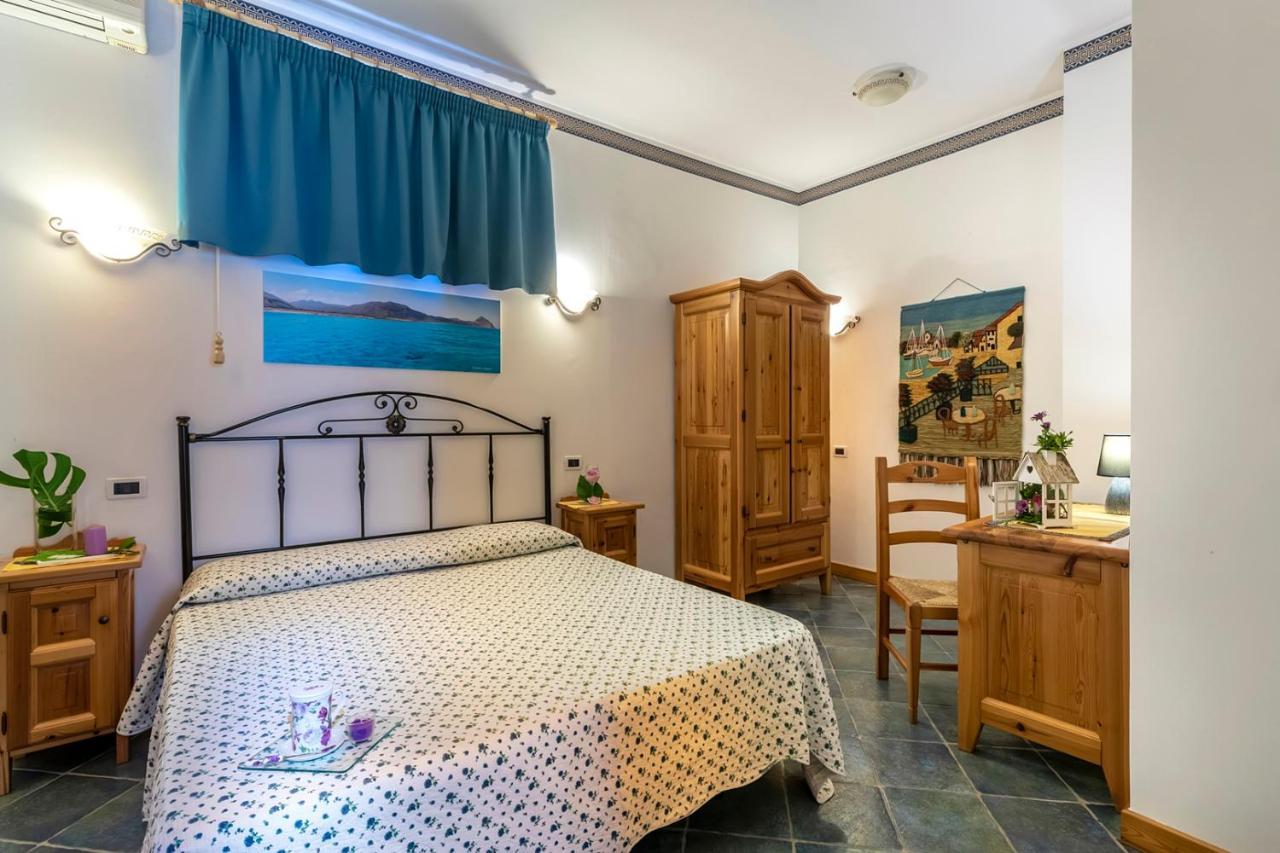 Alba Marina B&B Castelluzzo Kültér fotó